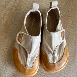 VIVOBAREFOOT toddlers size 27 EU